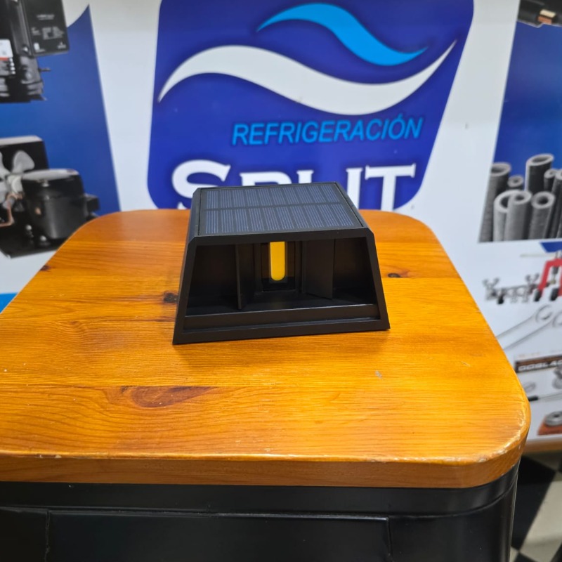 Luz De Pared Solar Exterior Direccionable Con Boton