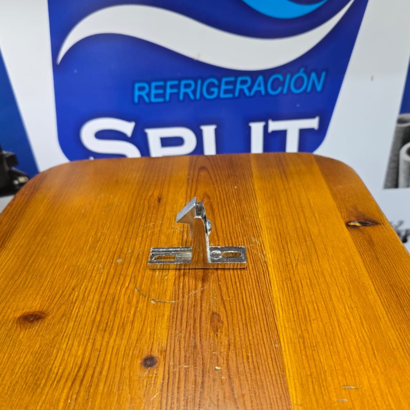 Enganche 1810 Cromado